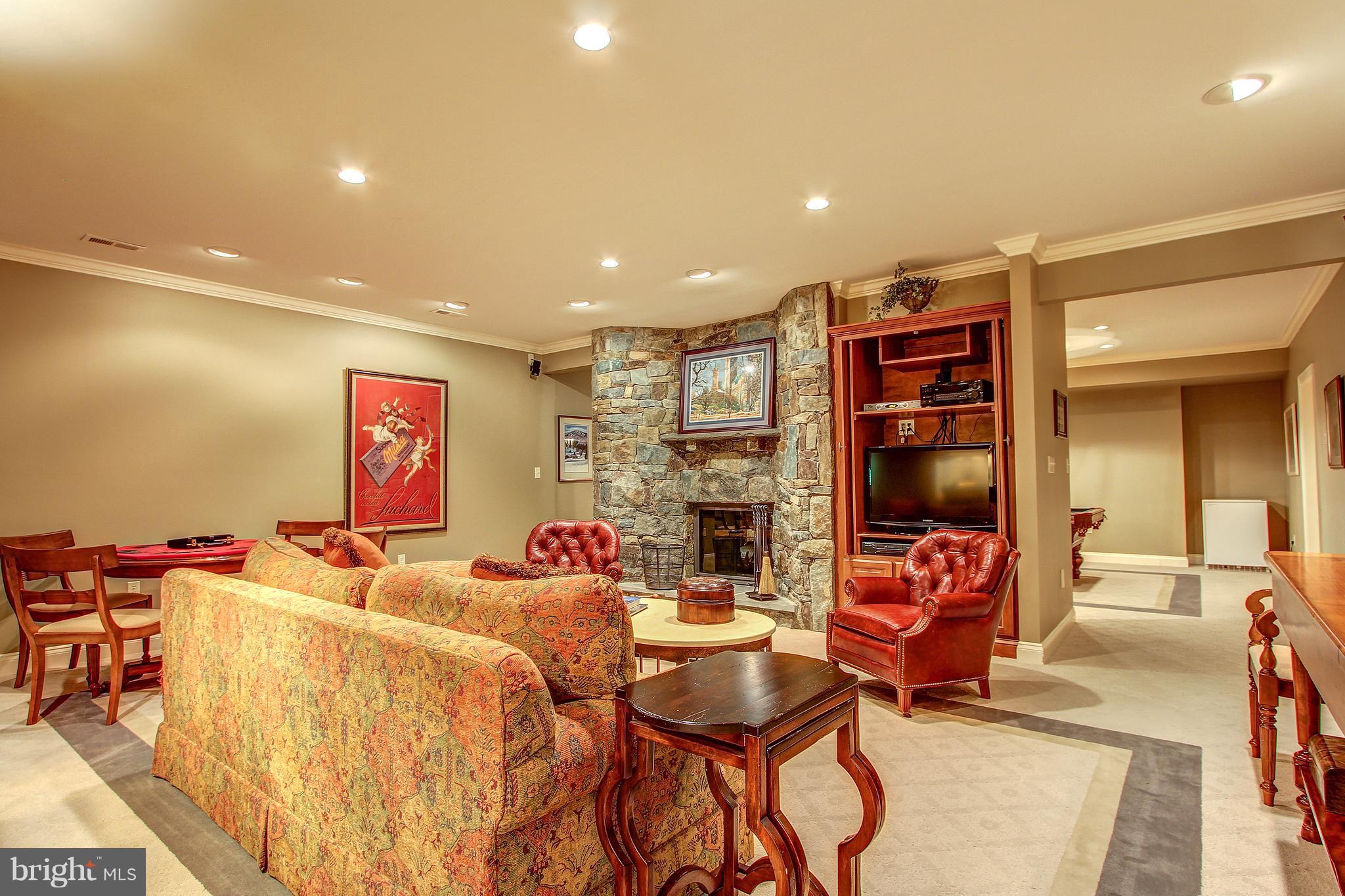 11217 River View Drive Potomac, MD 20854 - Photo 29 of 40 Lower level Family/Game Room