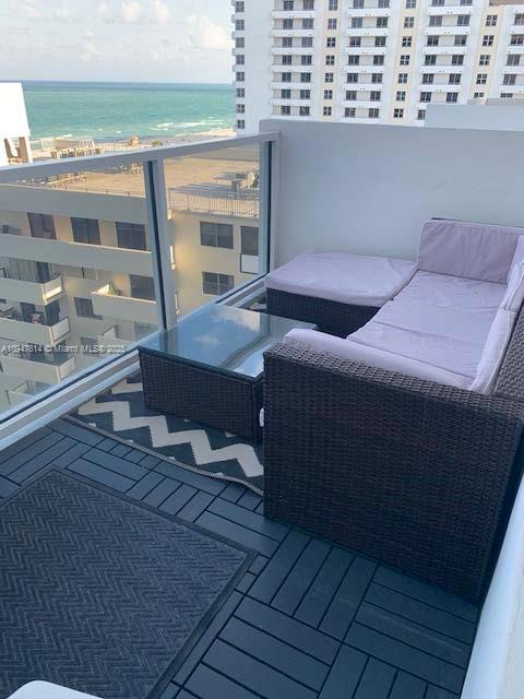 100 Lincoln Road, Unit 1219 Miami Beach, FL 33139 - Photo 9 of 26