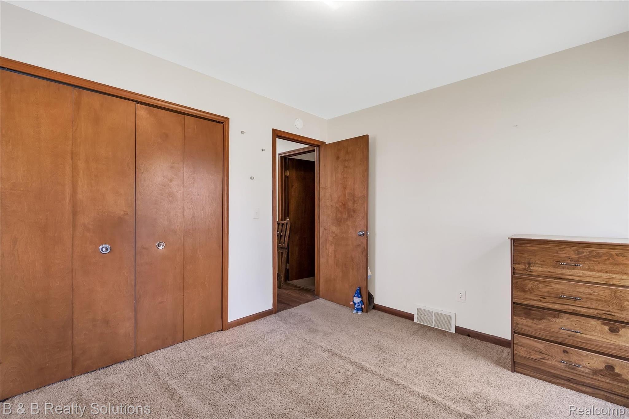 2945 German Road Columbiaville, MI 48421 - Photo 20 of 27 21-2945-German-Rd-WindowStill-Real-Estate-Photography-21.jpg