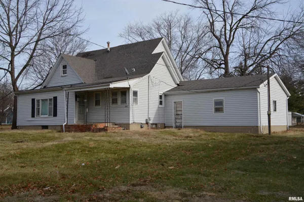 $51,500 | 215 North Monmouth Street, Good Hope, IL 61438