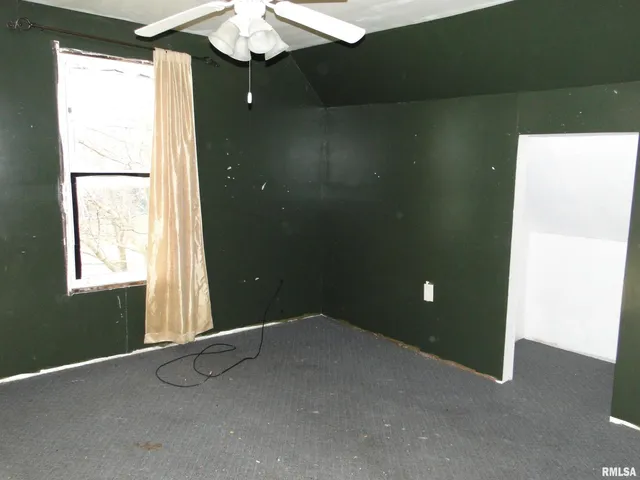 $51,500 | 215 North Monmouth Street, Good Hope, IL 61438