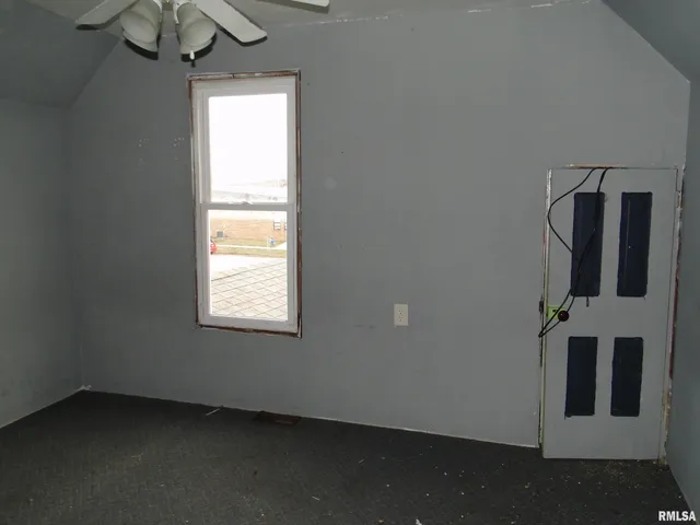 $51,500 | 215 North Monmouth Street, Good Hope, IL 61438