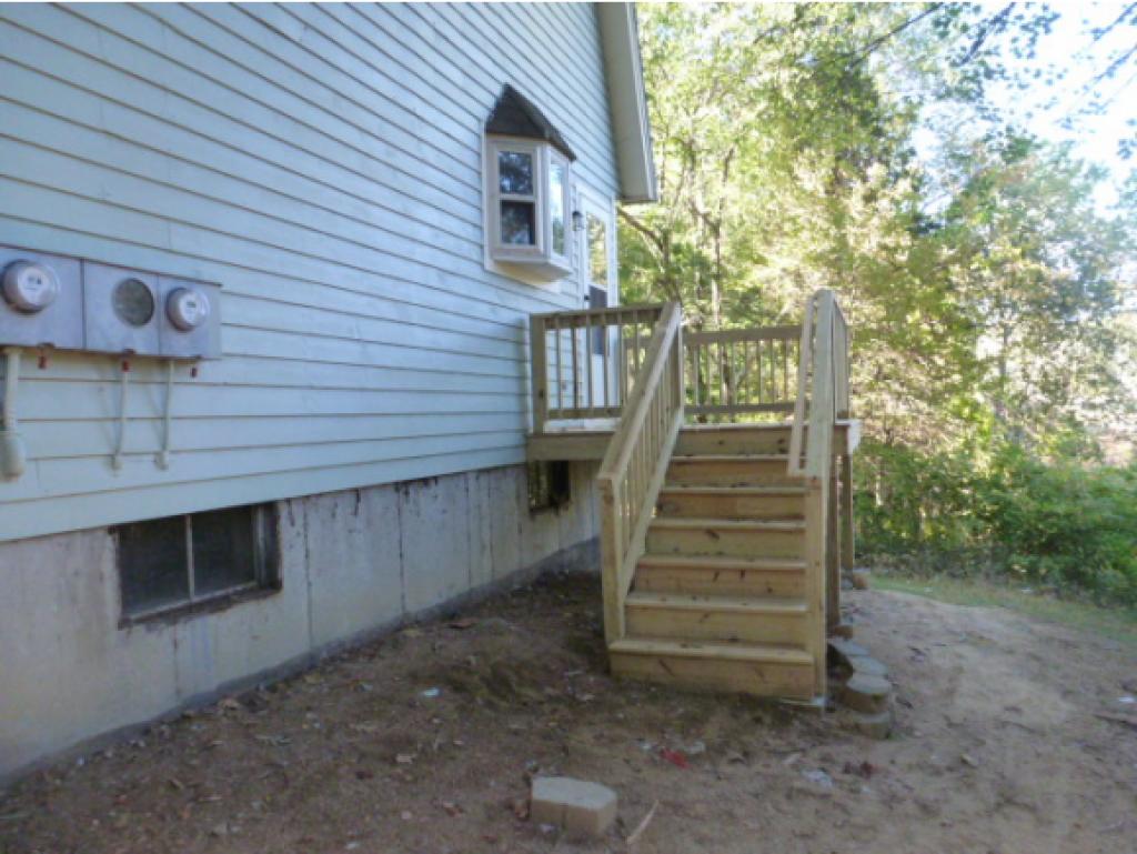 166 Island Pond Road Derry, NH 03038 - Photo 5 of 34