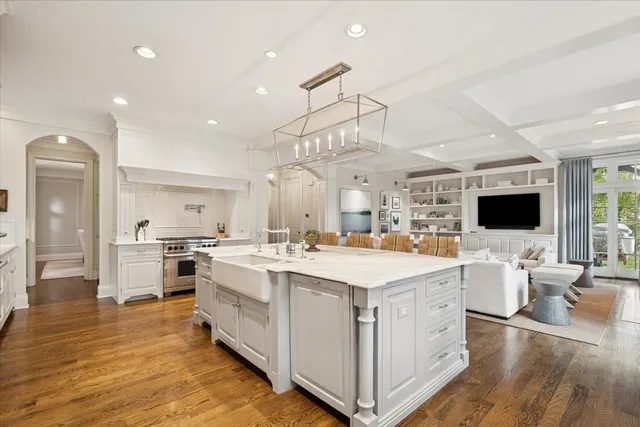 $2,995,000 | 349 East Blodgett Avenue, Lake Bluff, IL 60044