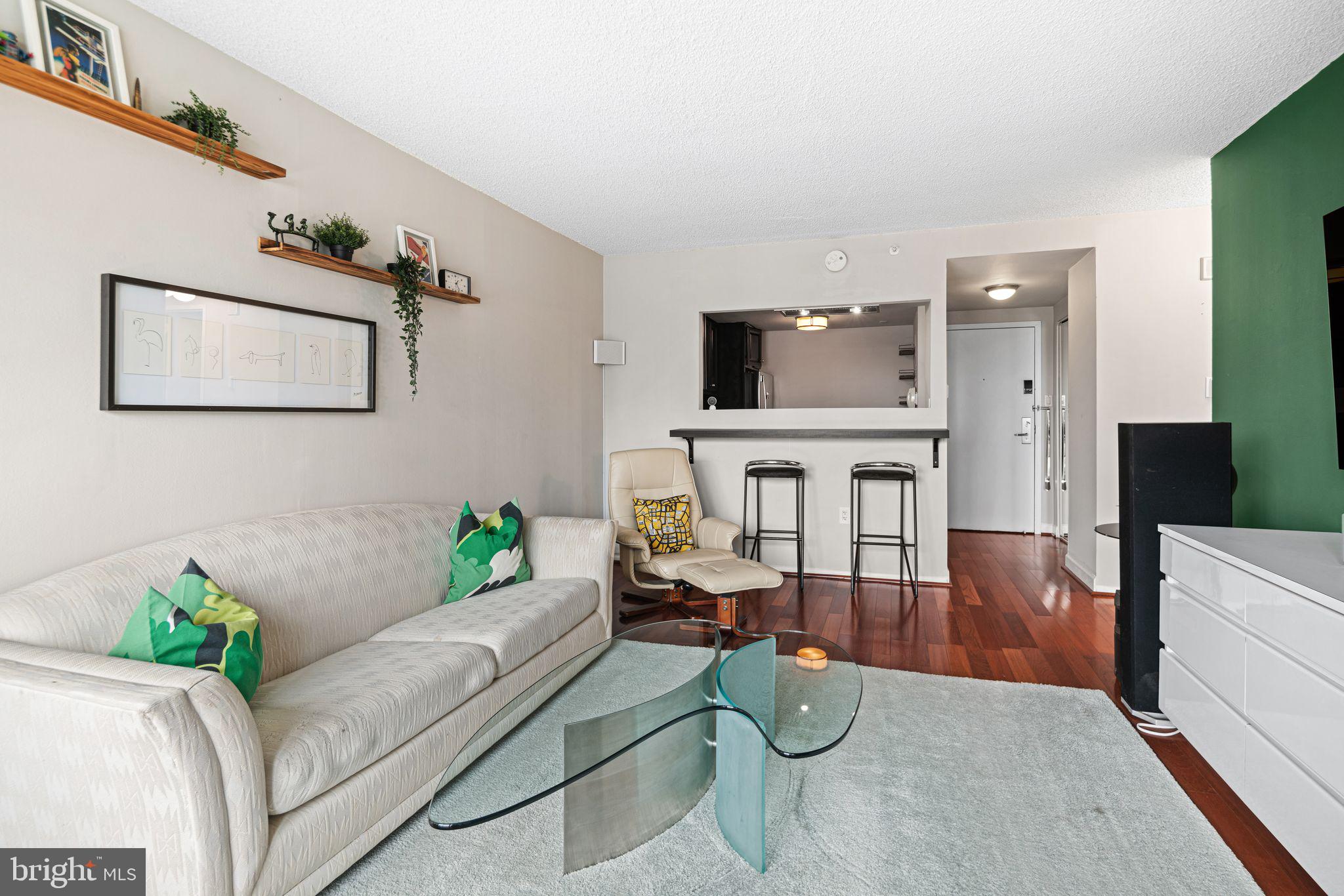 2001 Hamilton Street, Unit 922 Philadelphia, PA 19130 - Photo 3 of 16