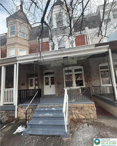 $2,200 | 520 Allen Street, Allentown, PA 18102