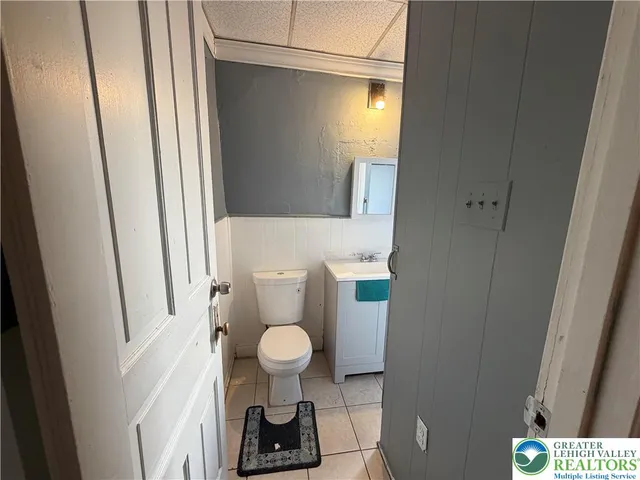 $2,200 | 520 Allen Street, Allentown, PA 18102