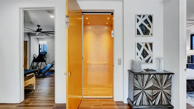 $5,700,000 | 609 Poinciana Drive, Fort Lauderdale, FL 33301