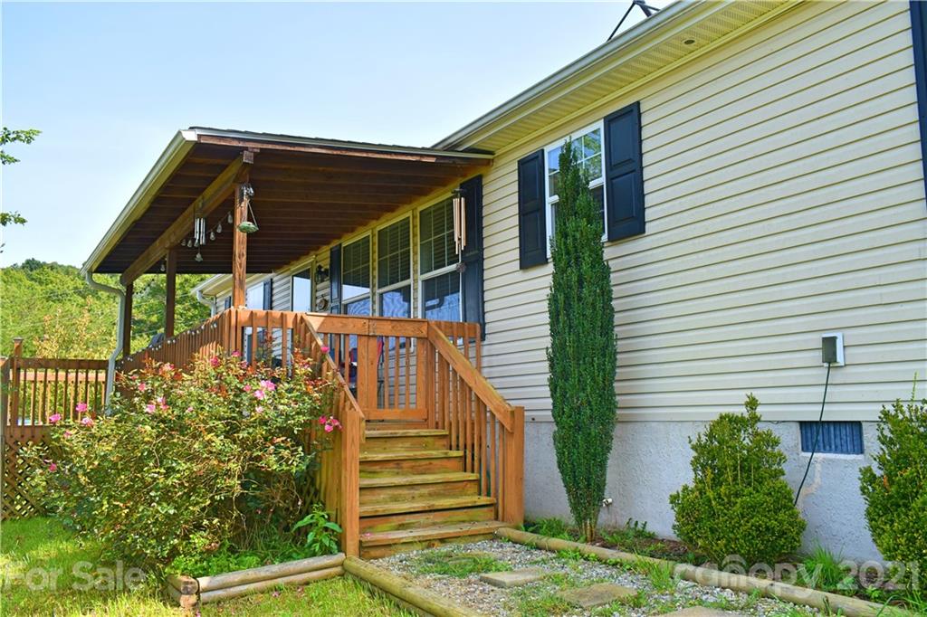 235 Hannah Cove Road Canton, NC 28716 - Photo 1 of 14 Gallery Image 1