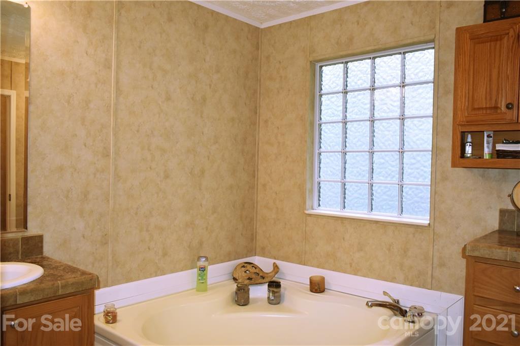 235 Hannah Cove Road Canton, NC 28716 - Photo 7 of 14 Gallery Image 7