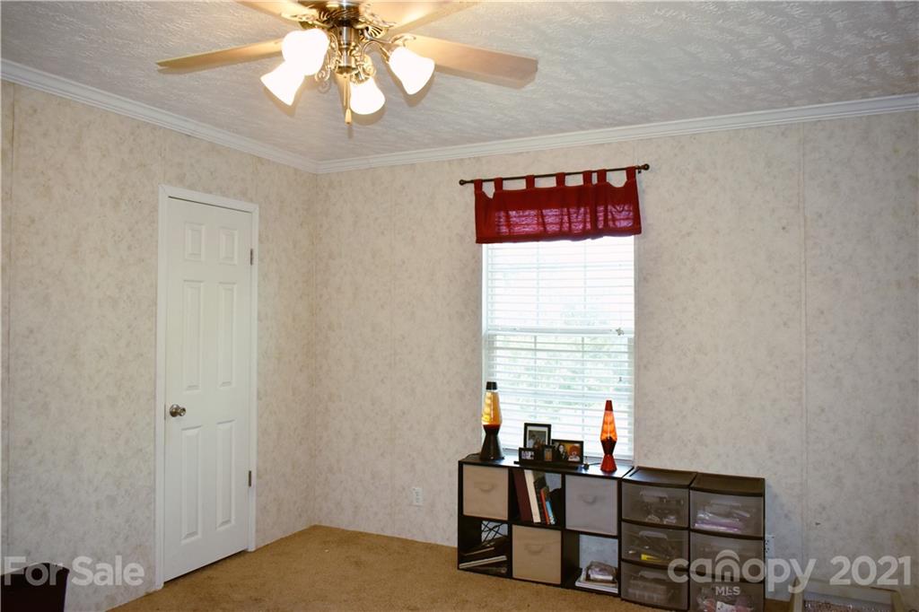 235 Hannah Cove Road Canton, NC 28716 - Photo 9 of 14 Gallery Image 9