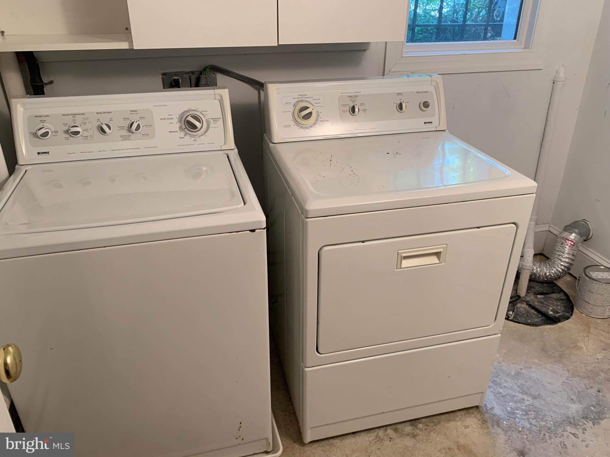 643 E Street Northeast Washington, DC 20002 - Photo 12 of 59 a utility room with dryer and washer