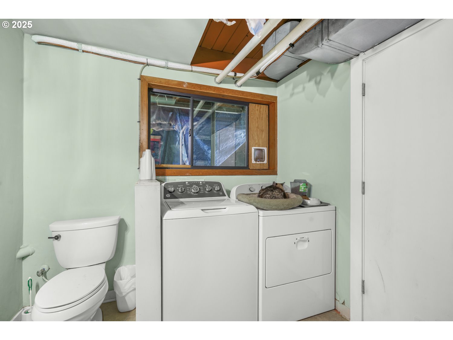 20151 South Henrici Road Oregon City, OR 97045 - Photo 16 of 21