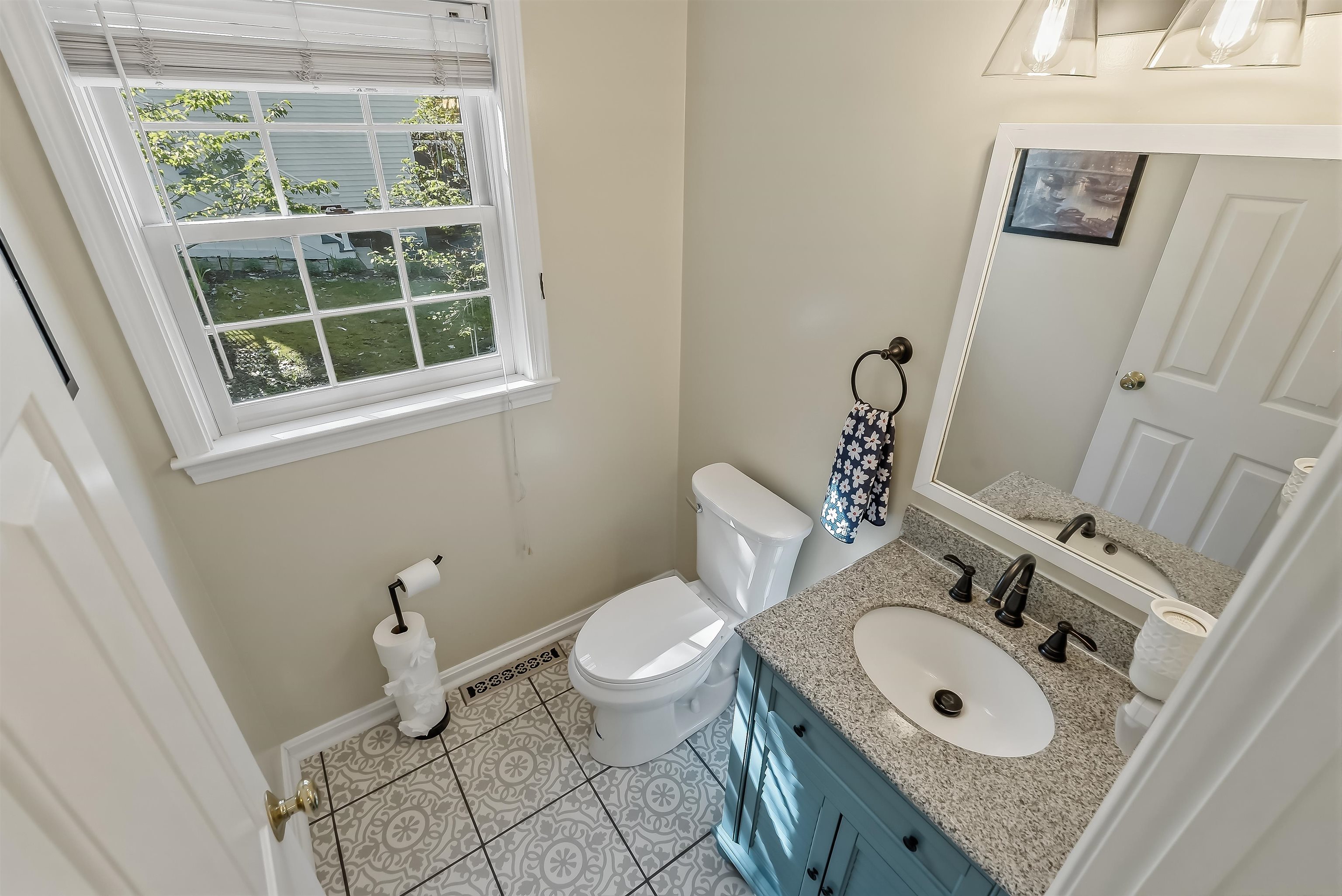 18 Meetinghouse Road Keene, NH 03431 - Photo 16 of 46
