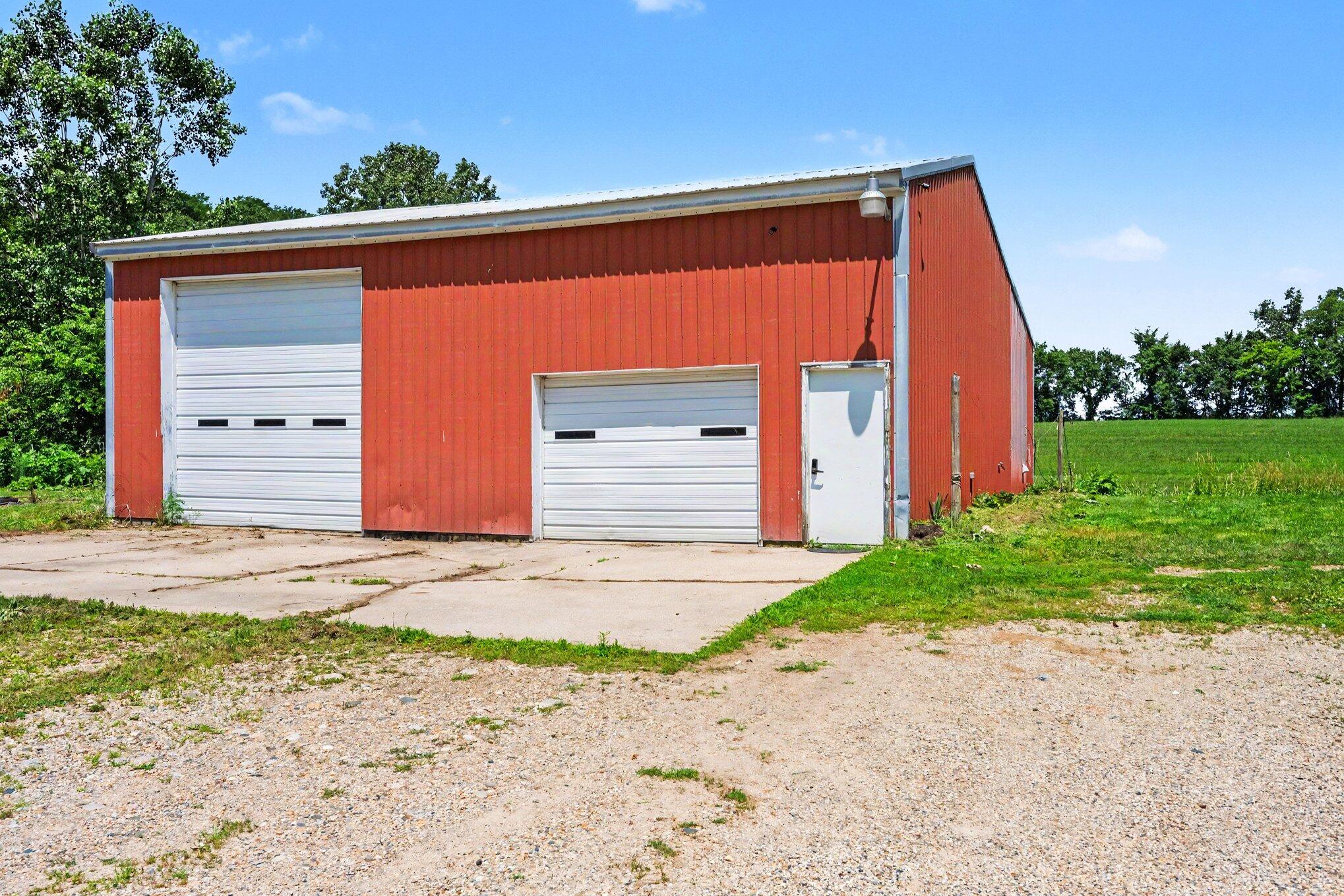 5405 Hartman Road Eau Claire, MI 49111 - Photo 34 of 36 037_file_1716