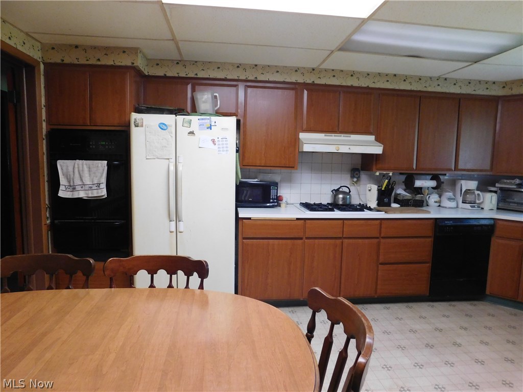 7691 Avon Belden Road North Ridgeville, OH 44039 - Photo 3 of 26