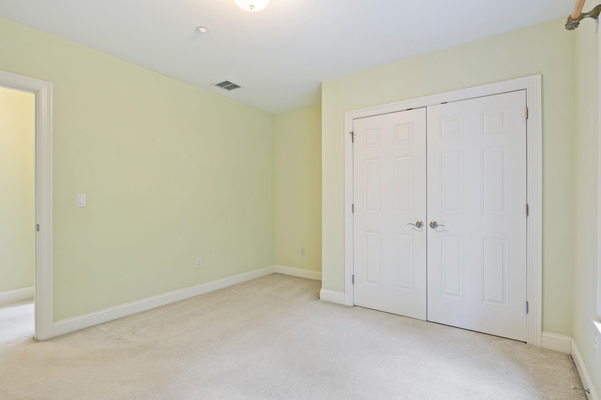 100 Shepard's Cove Road, Unit F103 Kittery, ME 03904 - Photo 22 of 36 Gallery Image 22