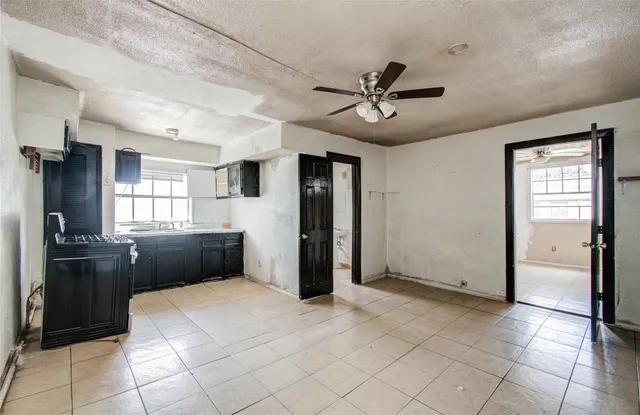 $234,900 | 6700 Avenue South, Houston, TX 77011