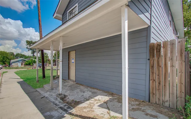 $234,900 | 6700 Avenue South, Houston, TX 77011