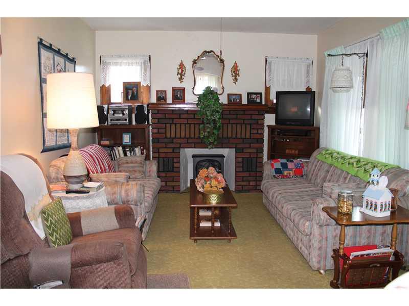 13 South Bridge Road Prosperity, PA 15329 - Photo 2 of 6 Living Room.