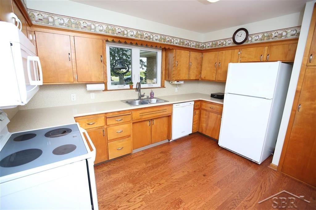 3310 North Merrill Road Merrill, MI 48637 - Photo 5 of 22