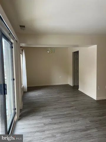 $1,750 | 30 Canterbury Square, Unit 202, Alexandria, VA 22304