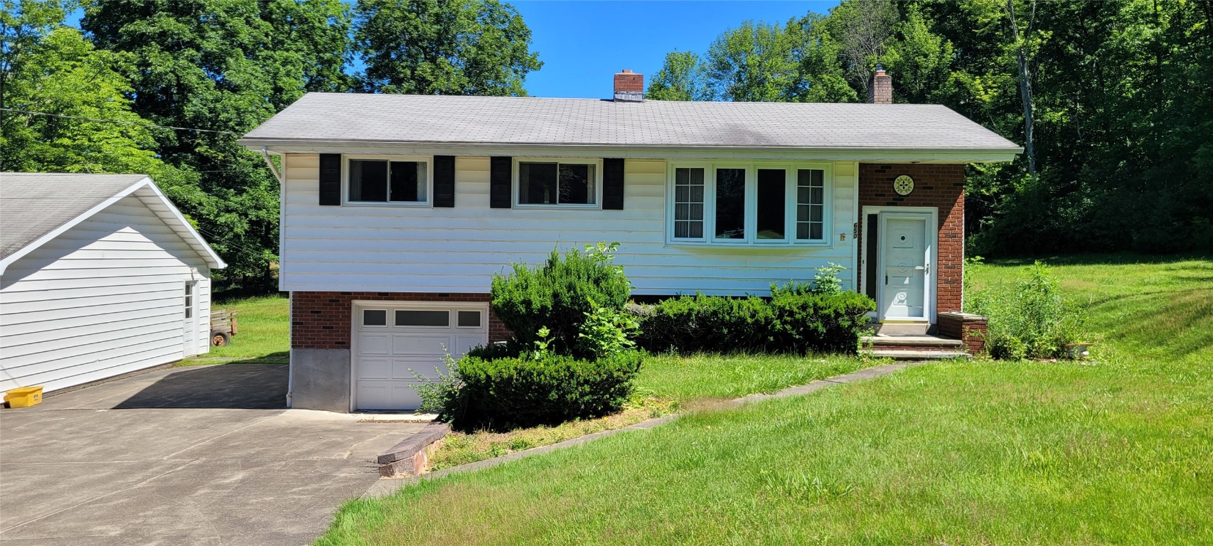 650 West Chenango Road Binghamton, NY 13905 - Photo 1 of 25 Gallery Image 1
