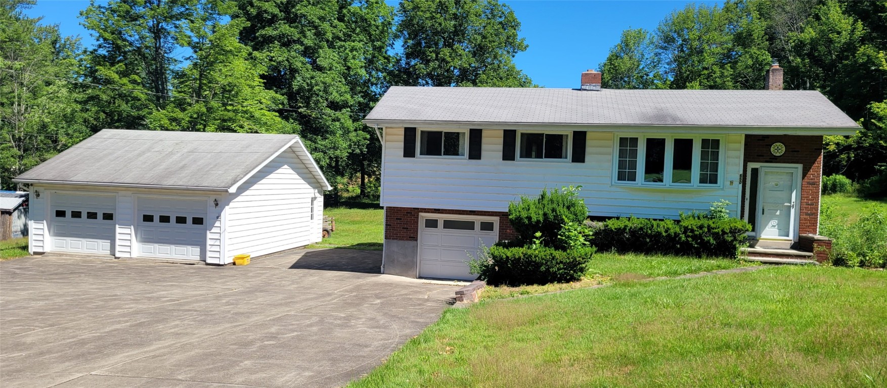 650 West Chenango Road Binghamton, NY 13905 - Photo 2 of 25 Gallery Image 2