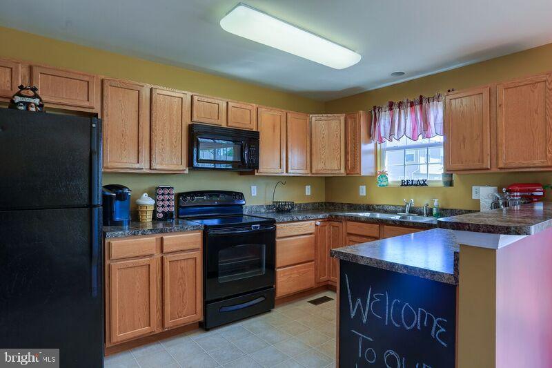 401 Dickens Drive Lancaster, PA 17603 - Photo 13 of 30