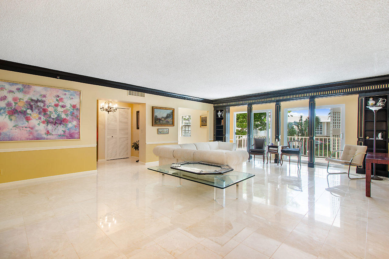 950 De Soto Road, Unit 2A Boca Raton, FL 33432 - Photo 4 of 31 006-950DeSotoRd-BocaRaton-FL-small