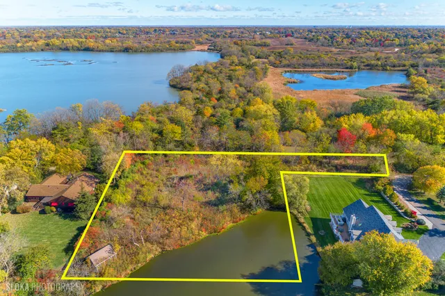 $295,000 | 650 George Street, Barrington, IL 60010