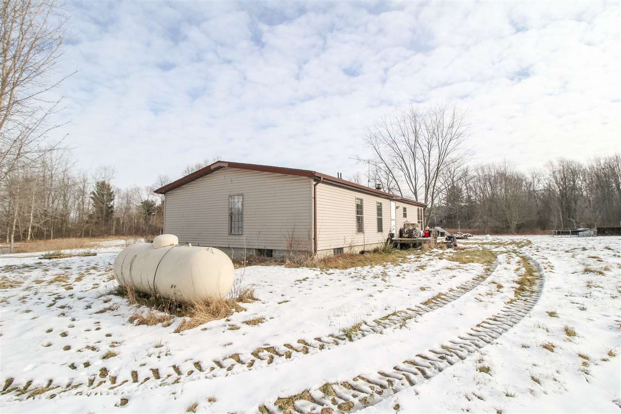 6392 East Lake Road Millington, MI 48746 - Photo 23 of 24