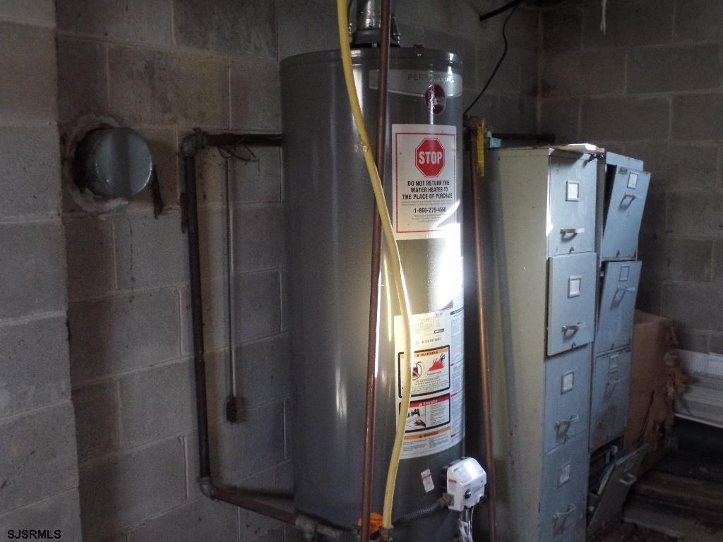 422 South Pitney Road Galloway Township, NJ 08205 - Photo 14 of 53