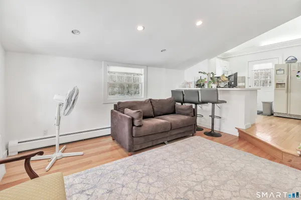 $4,250 | 70 Cranbury Road, Norwalk, CT 06851