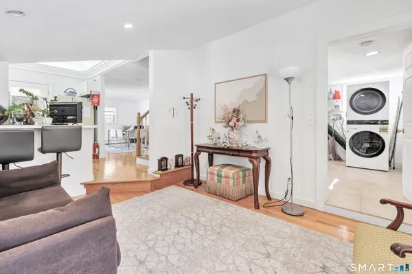 $4,250 | 70 Cranbury Road, Norwalk, CT 06851