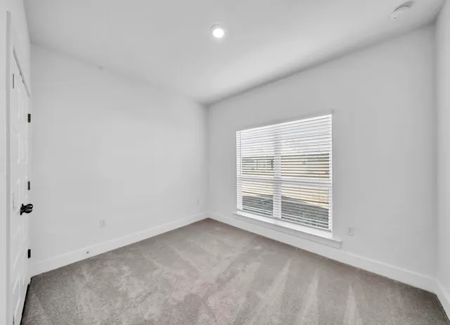 $1,895 | 217 Lyla Lane, Crestview, FL 32539