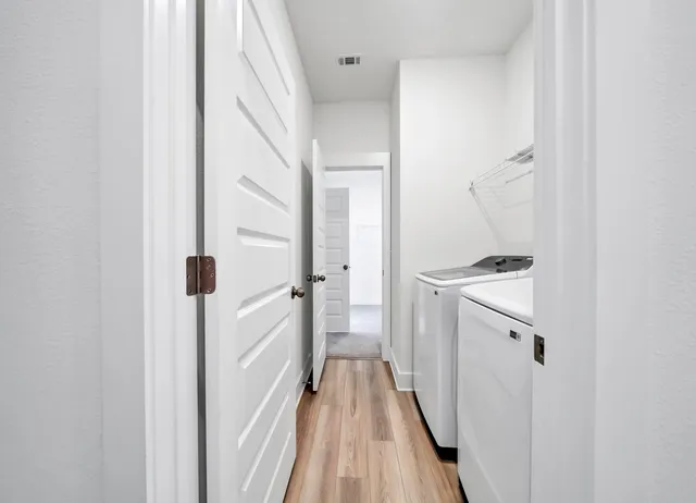 $1,895 | 217 Lyla Lane, Crestview, FL 32539