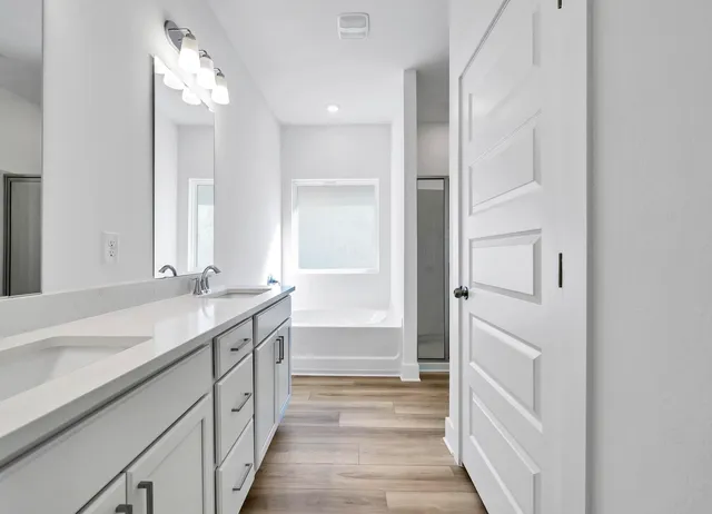 $1,895 | 217 Lyla Lane, Crestview, FL 32539