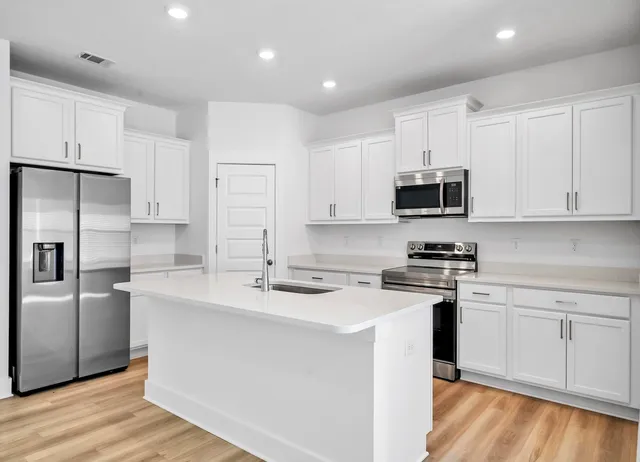 $1,895 | 217 Lyla Lane, Crestview, FL 32539