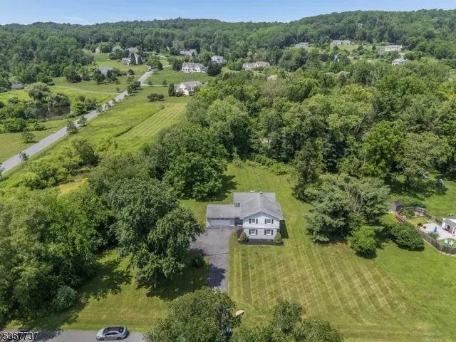 $699,900 | 4 Orchid Place, Lebanon, NJ 08833