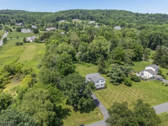 $699,900 | 4 Orchid Place, Lebanon, NJ 08833