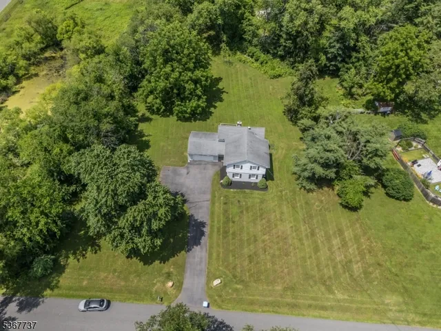 $699,900 | 4 Orchid Place, Lebanon, NJ 08833