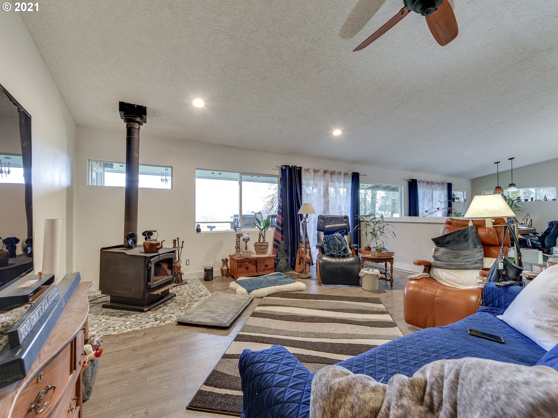 4538 Northeast 219th Street Ridgefield, WA 98642 - Photo 5 of 32