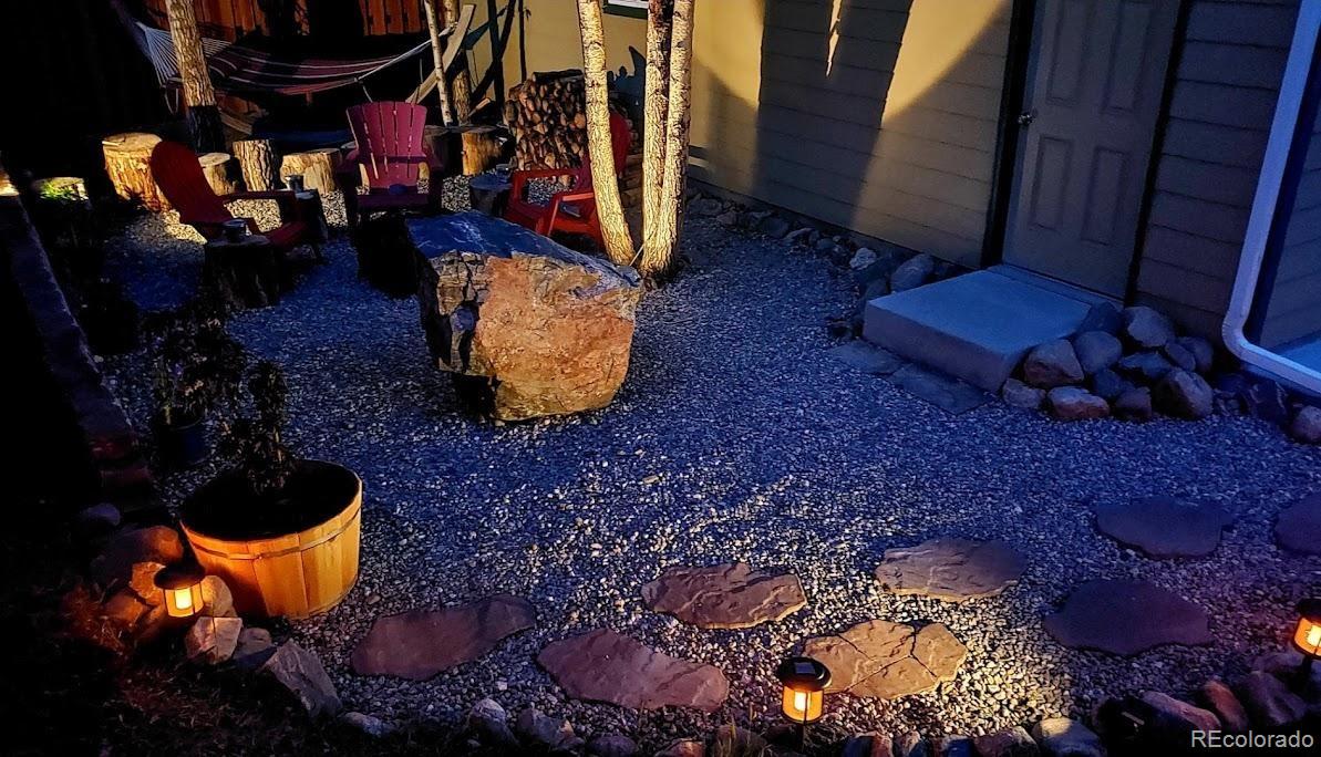 1418 Rose Street Georgetown, CO 80444 - Photo 20 of 33 a living room with furniture