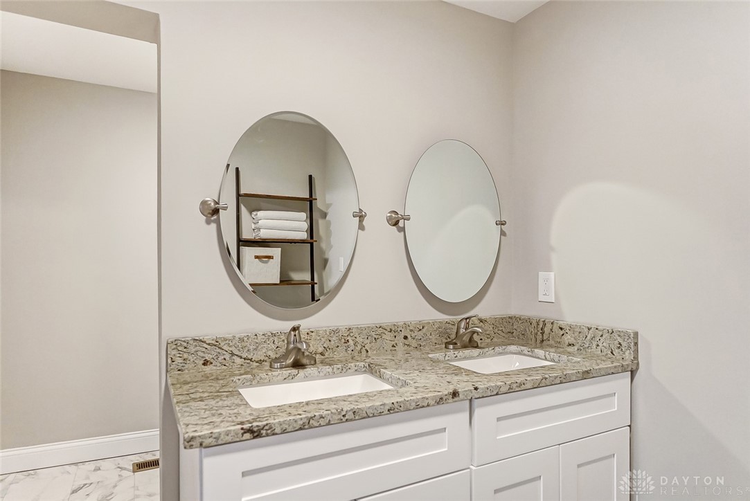 2438 Hemphill Road Kettering, OH 45440 - Photo 23 of 39 Gallery Image 23