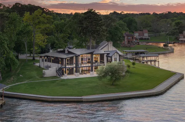 $2,100,000 | 110 Imperial Court, Coldspring, TX 77331