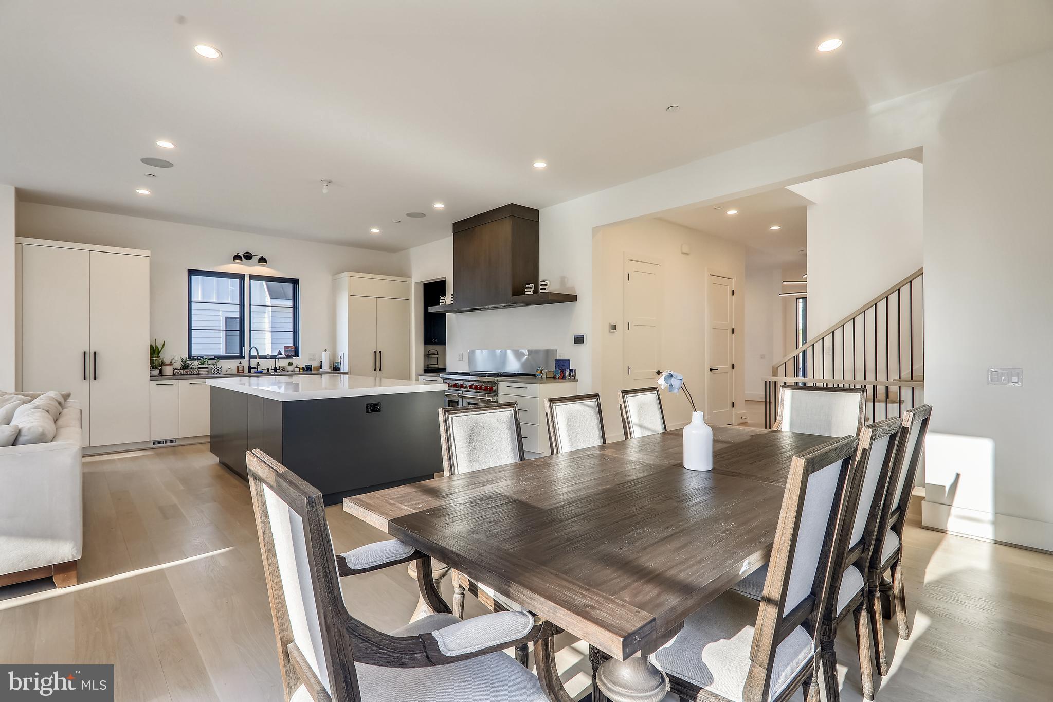 8727 Burning Tree Road Bethesda, MD 20817 - Photo 17 of 85 Breakfast Area
