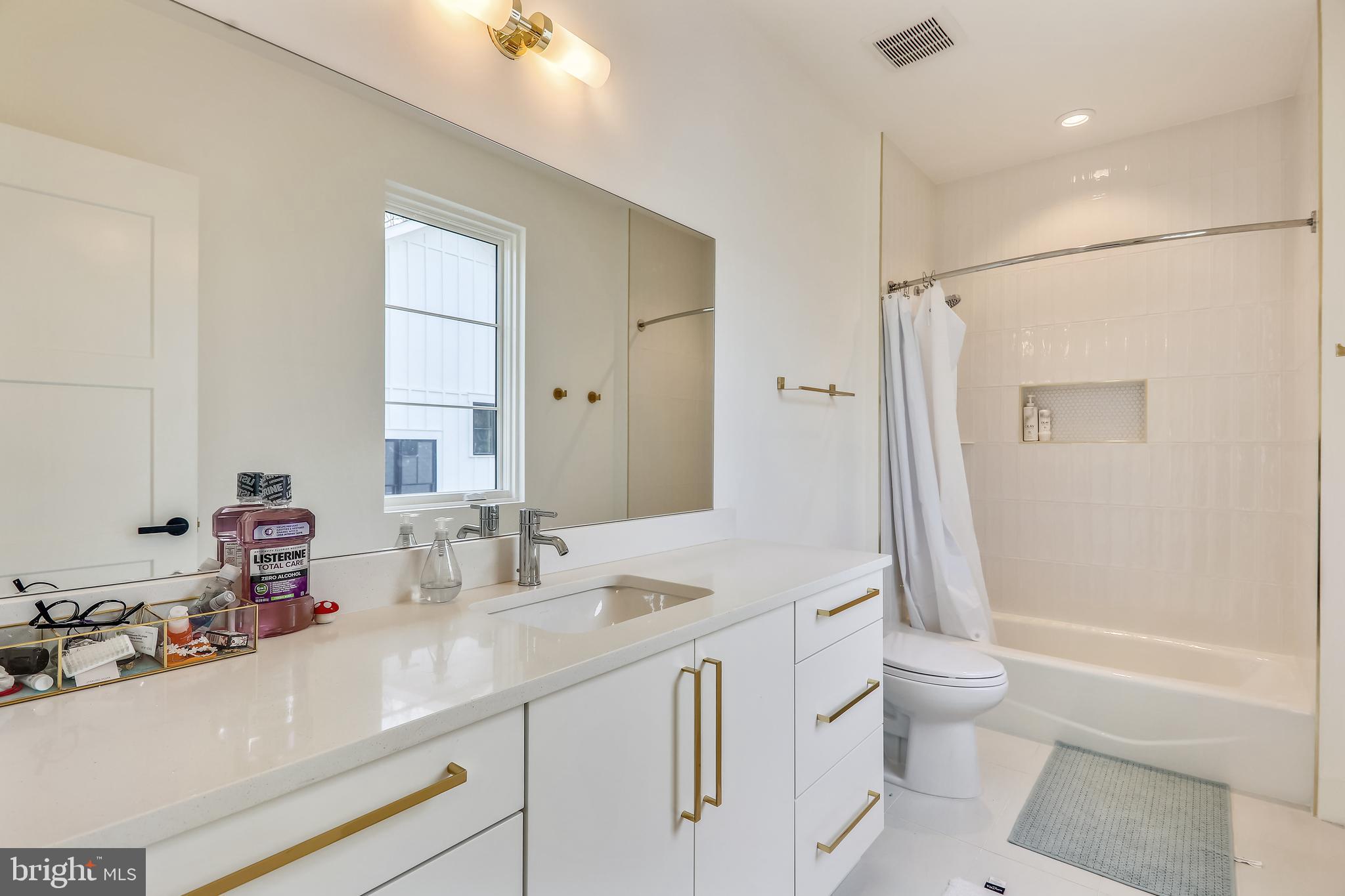 8727 Burning Tree Road Bethesda, MD 20817 - Photo 36 of 85 Secondary Bathroom