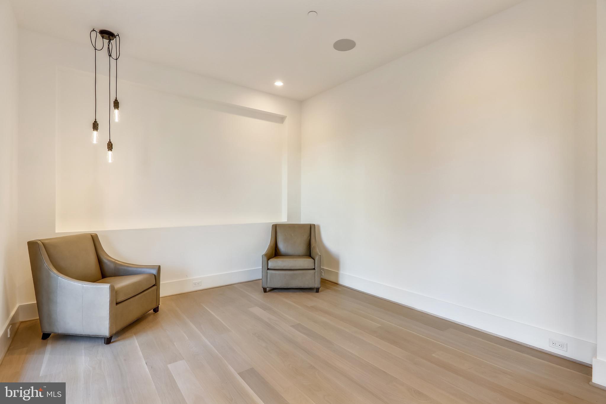 8727 Burning Tree Road Bethesda, MD 20817 - Photo 8 of 85 Living Room