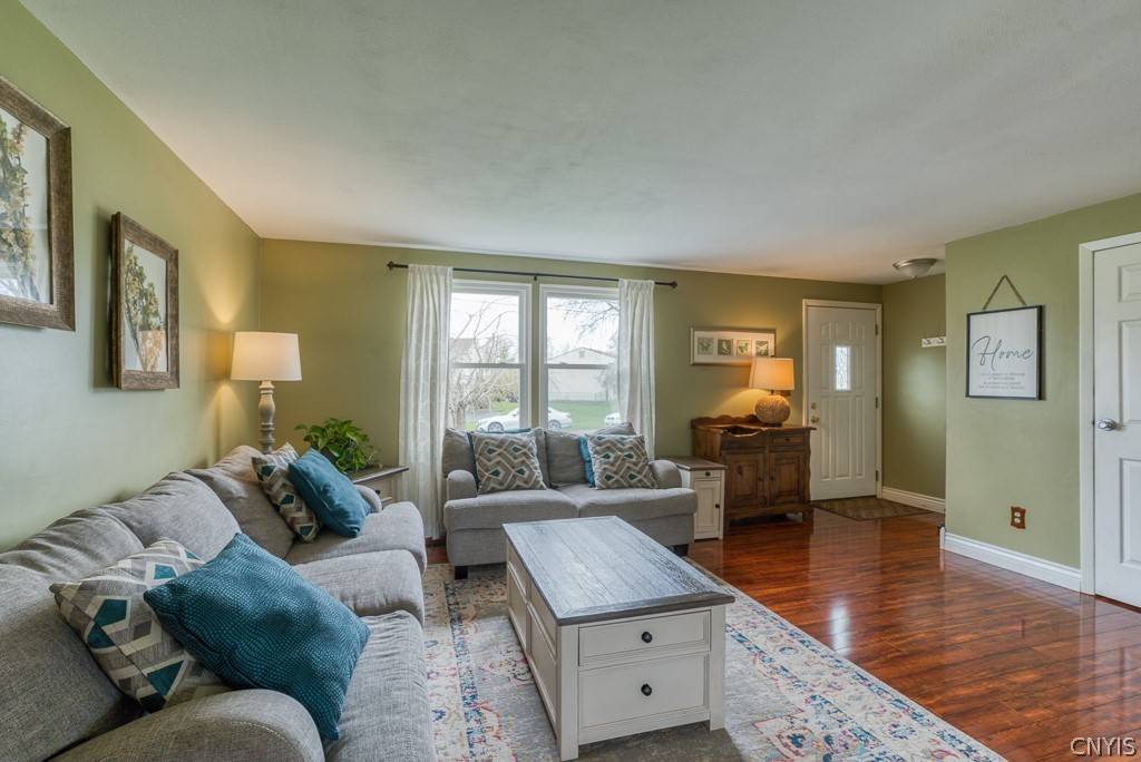 127 Saltwell Road Salina, NY 13090 - Photo 4 of 29